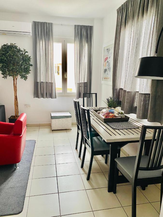 Gianna'S Apartment Central Aigio Cozy And Shining Bagian luar foto