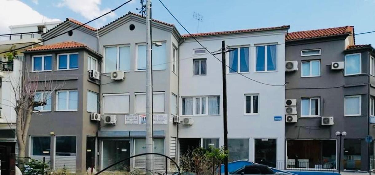 Gianna'S Apartment Central Aigio Cozy And Shining Bagian luar foto