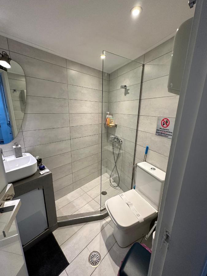 Gianna'S Apartment Central Aigio Cozy And Shining Bagian luar foto